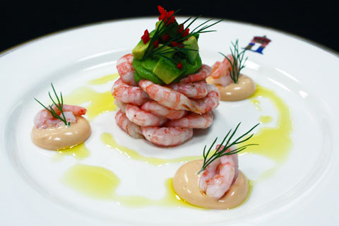 Prawn and avocado cocktail with creamy avocado and sun-blush tomato dressing - Discover Seafood