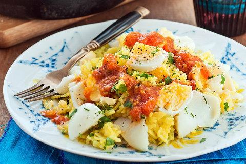 Kedgeree with a fresh tomato sauce - Discover Seafood