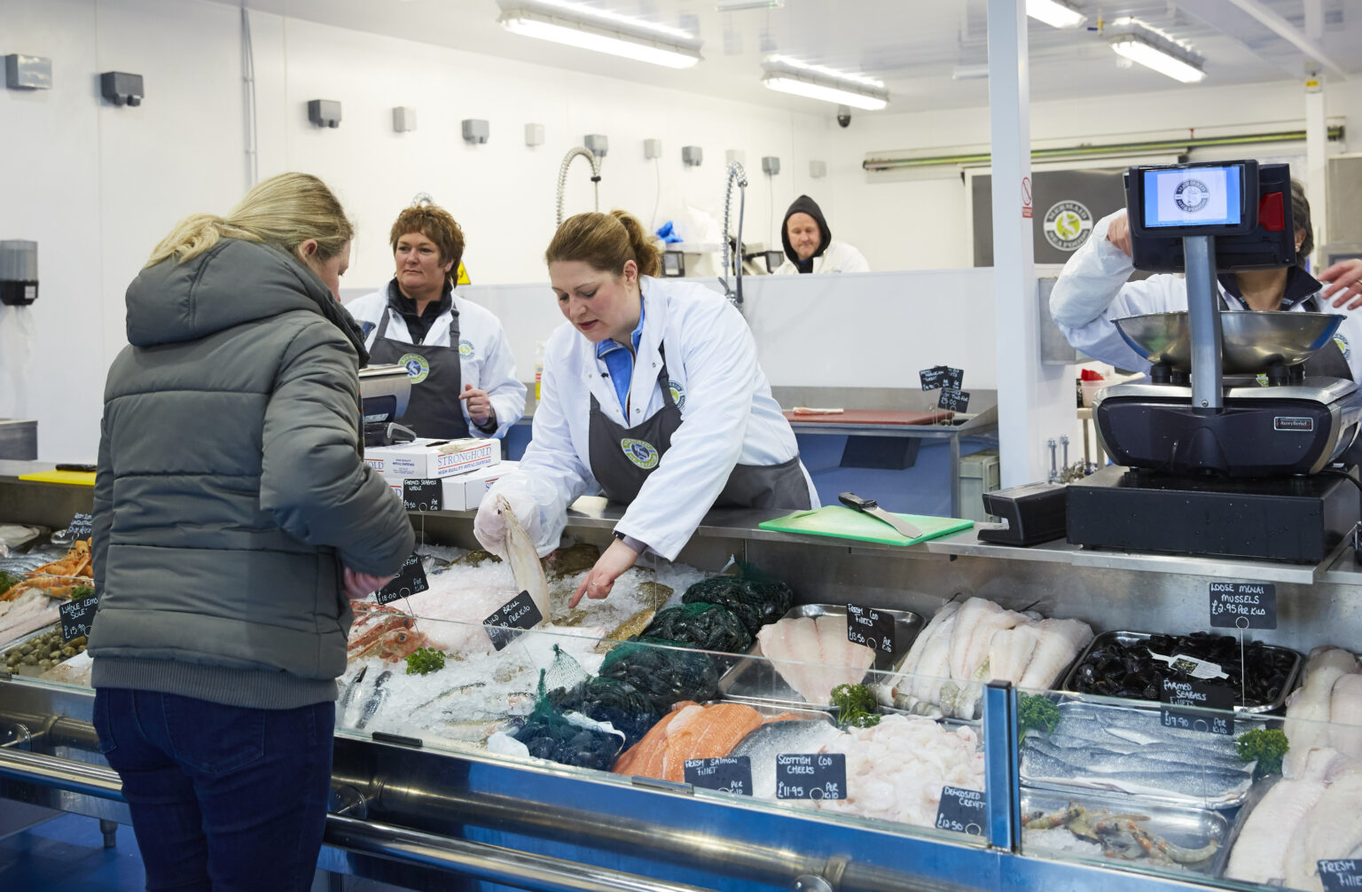 Buying from a Fishmonger: A Beginner's Guide - Discover Seafood